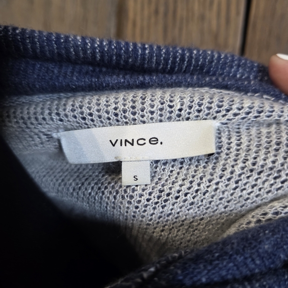 Vince Cashmere Blend Turtleneck - Picture 3 of 4